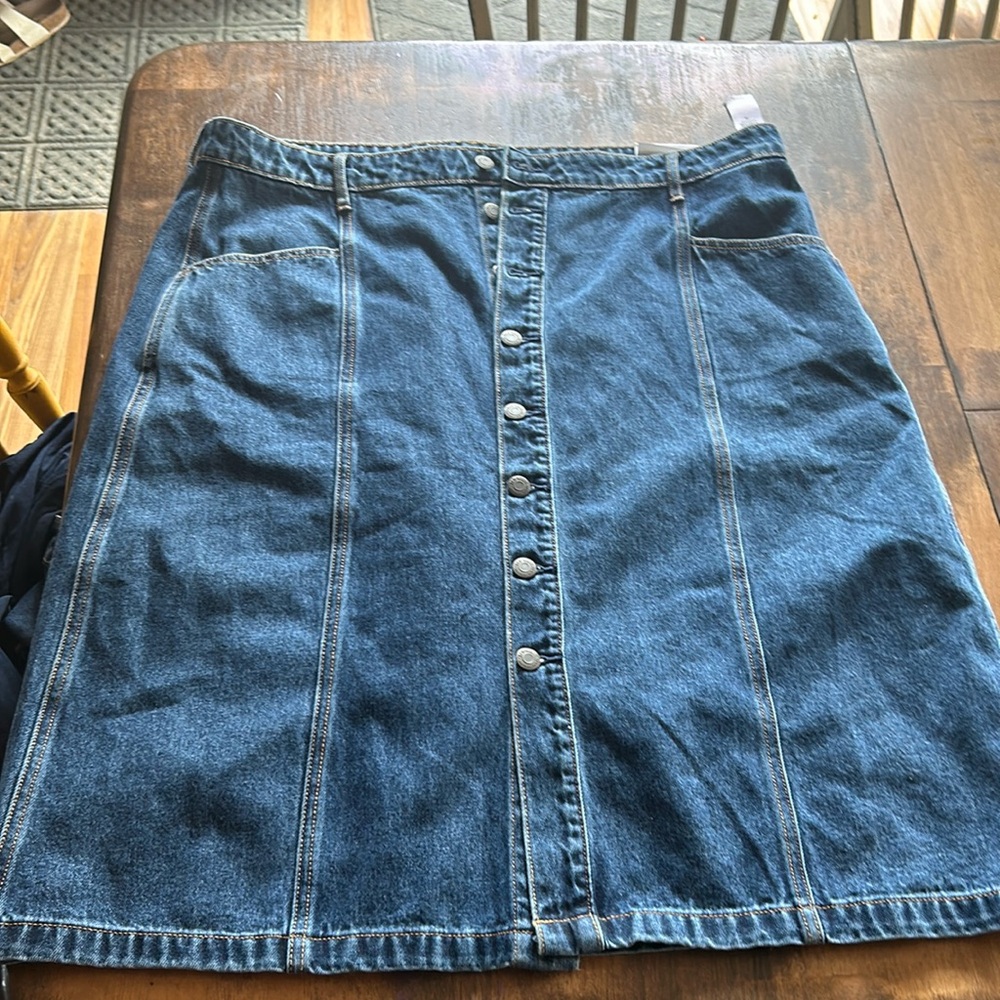 Old Navy Jean skirt knee length